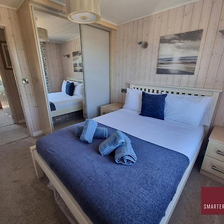 Milford On Sea - 4 Bedroom Lodge In Shorefield Country Park エクステリア 写真