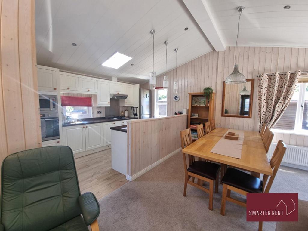 Milford On Sea - 4 Bedroom Lodge In Shorefield Country Park エクステリア 写真