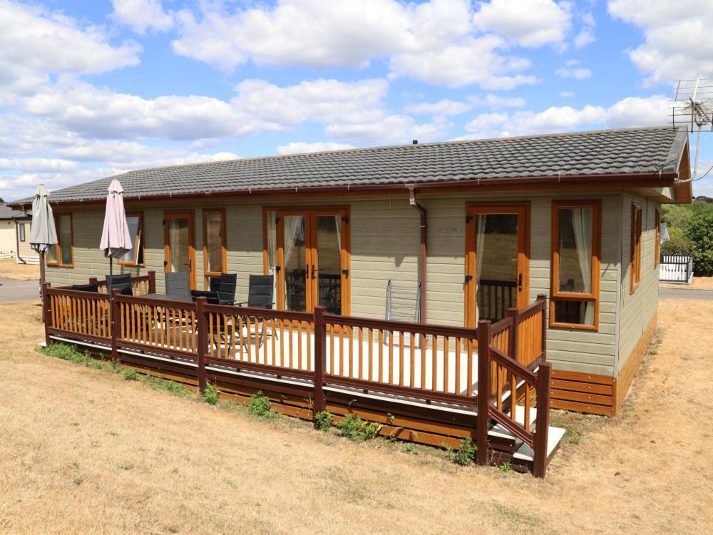 Milford On Sea - 4 Bedroom Lodge In Shorefield Country Park エクステリア 写真